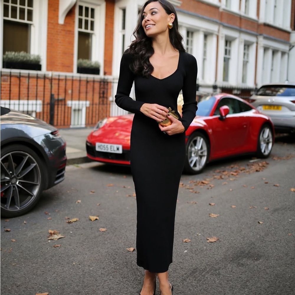 Everyone Loves The Weekend Ribbed Black Long Sleeve Dress